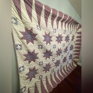 Machine & Handsewn Patchwork Quilt 105x88”